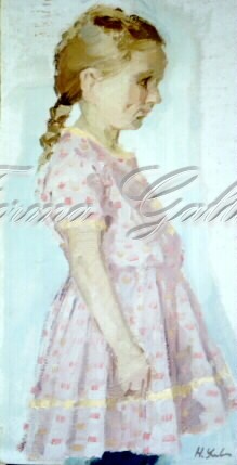 Девочка в розовом платье